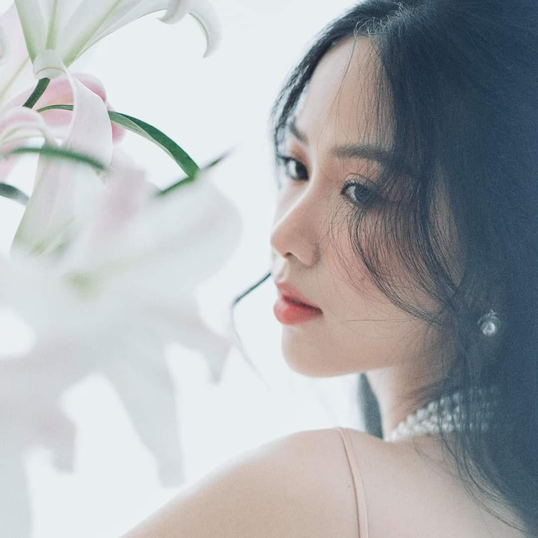 Nét đẹp "mong manh tựa thiên thần" đậm chất Á Đông của cô gái có làn da đẹp nhất Hoa hậu Việt Nam 2020