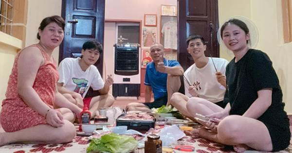 Tiếp nối Quang Hải, đến lượt Đình Trọng đưa bạn gái về nhà ra mắt