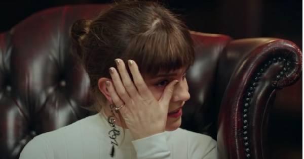 Emma Watson không cầm được nước mắt trong buổi đoàn tụ nhóm bạn tuổi thơ "Harry Potter" sau 20 năm