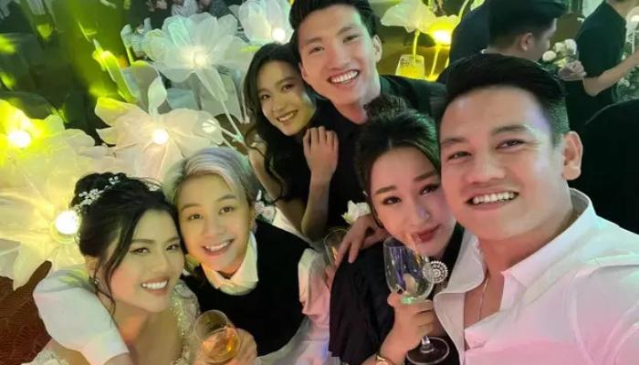 Chạm mặt tình cũ Đoàn Văn Hậu, Doãn Hải My có động thái tình tứ với "bạn trai tin đồn"