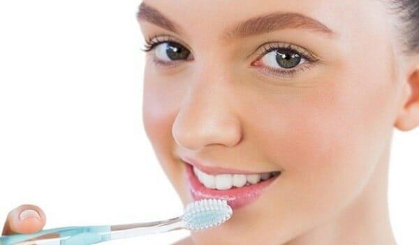 Bật mí mẹo tẩy tế bào chết cho môi đơn giản tại nhà không phải ai cũng biết