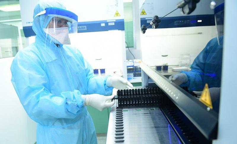 Người có nhu cầu xuất cảnh sẽ tiến hành xét nghiệm Covid-19