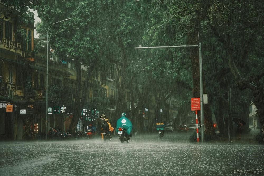 Dự báo thời tiết ngày 4/10: Không khí lạnh tràn về, Bắc Trung Bộ có mưa rào