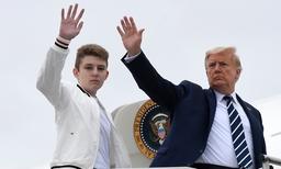 Trump nói con trai út Barron hết sạch nCoV chỉ sau 15 phút nhiễm