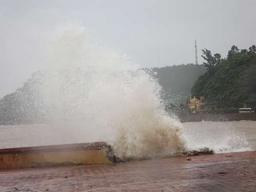 Siêu bão Goni có đường đi và cường độ khó lường khi vào biển Đông