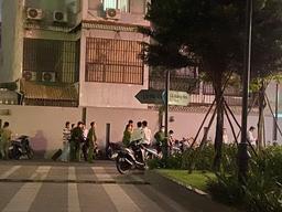 Người đàn ông ngoại quốc nghi rơi từ tầng cao chung cư xuống đất tử vong