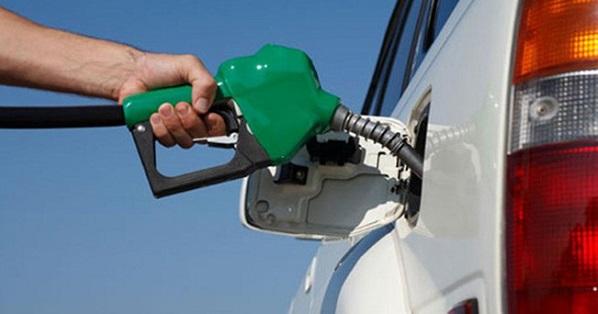 Nếu đổ phải xăng giả, chuyện gì sẽ xảy ra?