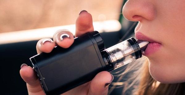 Số học sinh lớp 8-12 hút thuốc lá điện tử tăng 40 lần so với năm 2005