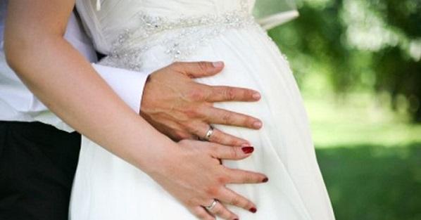 Bị nhà trai dè bỉu, mặc cả tiền sính lễ vì có bầu trước khi cưới