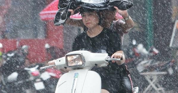 Ngay sau đợt nắng nóng đang diễn ra, miền Bắc sẽ đón liên tiếp 2 đợt không khí lạnh