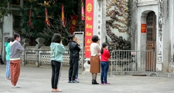Hà Nội tạm dừng các hoạt động tôn giáo, tín ngưỡng tập trung