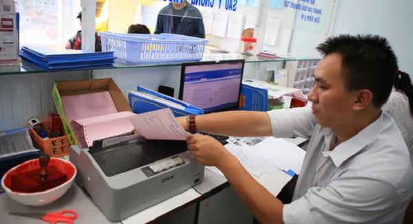 Những thủ tục hành chính cấp bách nào được nộp trực tiếp mùa Covid?