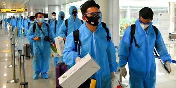 Sức khoẻ của tuyển Việt Nam thế nào khi 2 người cùng về từ UAE mắc Covid-19