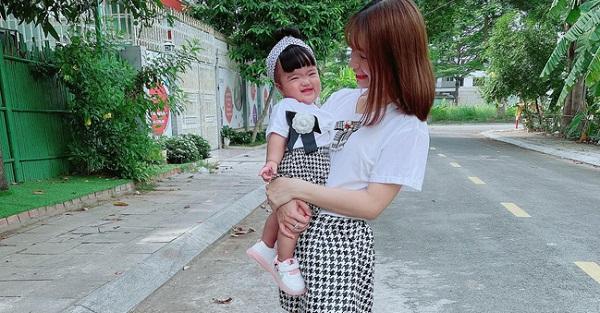 Bà xã Mạc Văn Khoa nhất quyết làm điều này cho con gái, sau nhiều lần bị cư dân mạng chê bai ngoại hình