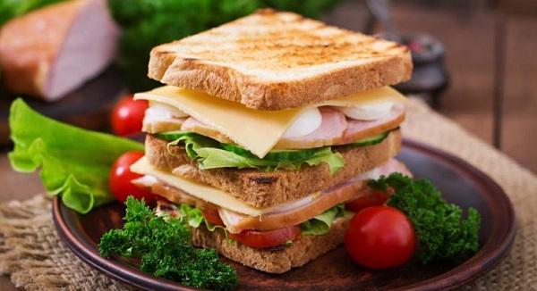 1 lát bánh mì Sandwich bao nhiêu calo?