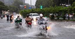 Bão Conson giật cấp 11, dự báo đêm nay sẽ vào Biển Đông