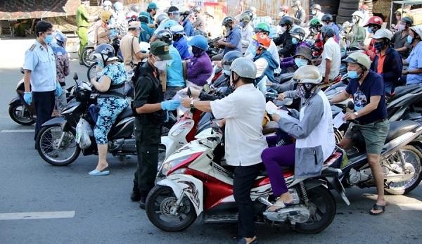 Người dân ra vào TP.HCM từ 1/10 cần điều kiện gì?