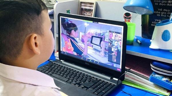 Hà Nội: Học sinh tiếp tục học trực tuyến, chuẩn bị tiêm vaccine Covid-19