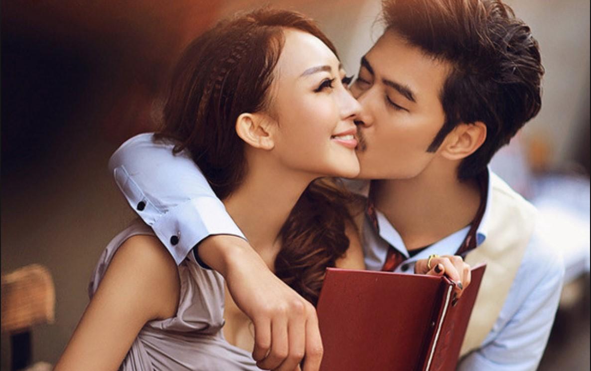 10 điểm nhận biết phụ nữ đang ngoại tình nơi công sở