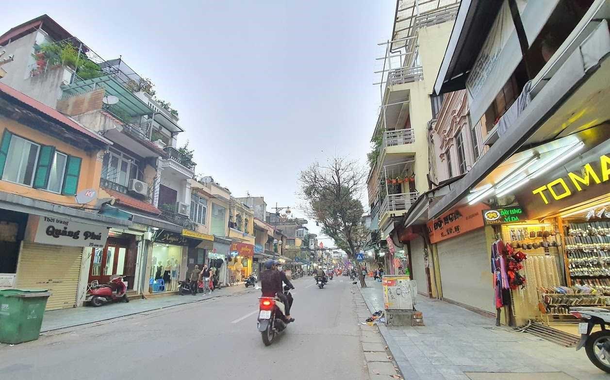 Giá "đất vàng" khu phố cổ thuộc top đầu trên thế giới, đắt ngang New York, Paris