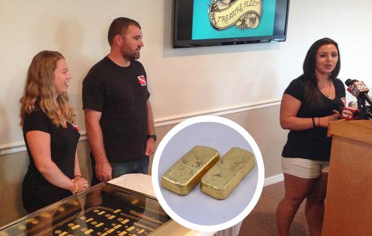 Hai đứa trẻ nhặt được vàng trị giá 4 tỷ khi sang nhà ông bà "trốn" Covid-19