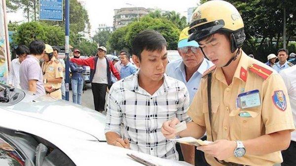 Những lỗi thường gặp và mức phạt mới nhất năm 2021 đối với người tham gia giao thông bằng ô tô