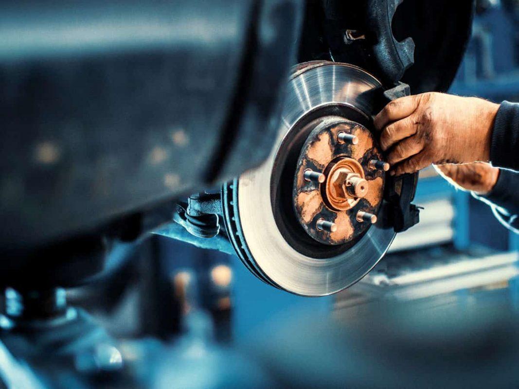 Những nguyên nhân ô tô mất phanh mà tài xế cần lưu ý khi vận hành