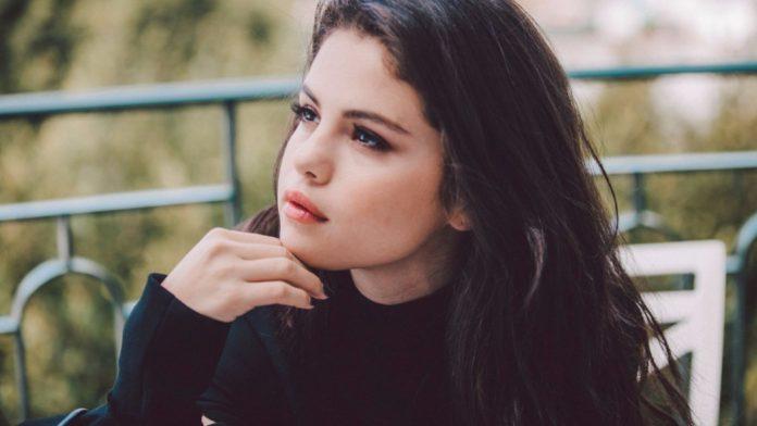 Selena Gomez thừa nhận bản thân đang phải chống chọi với chứng rối loạn lưỡng cực