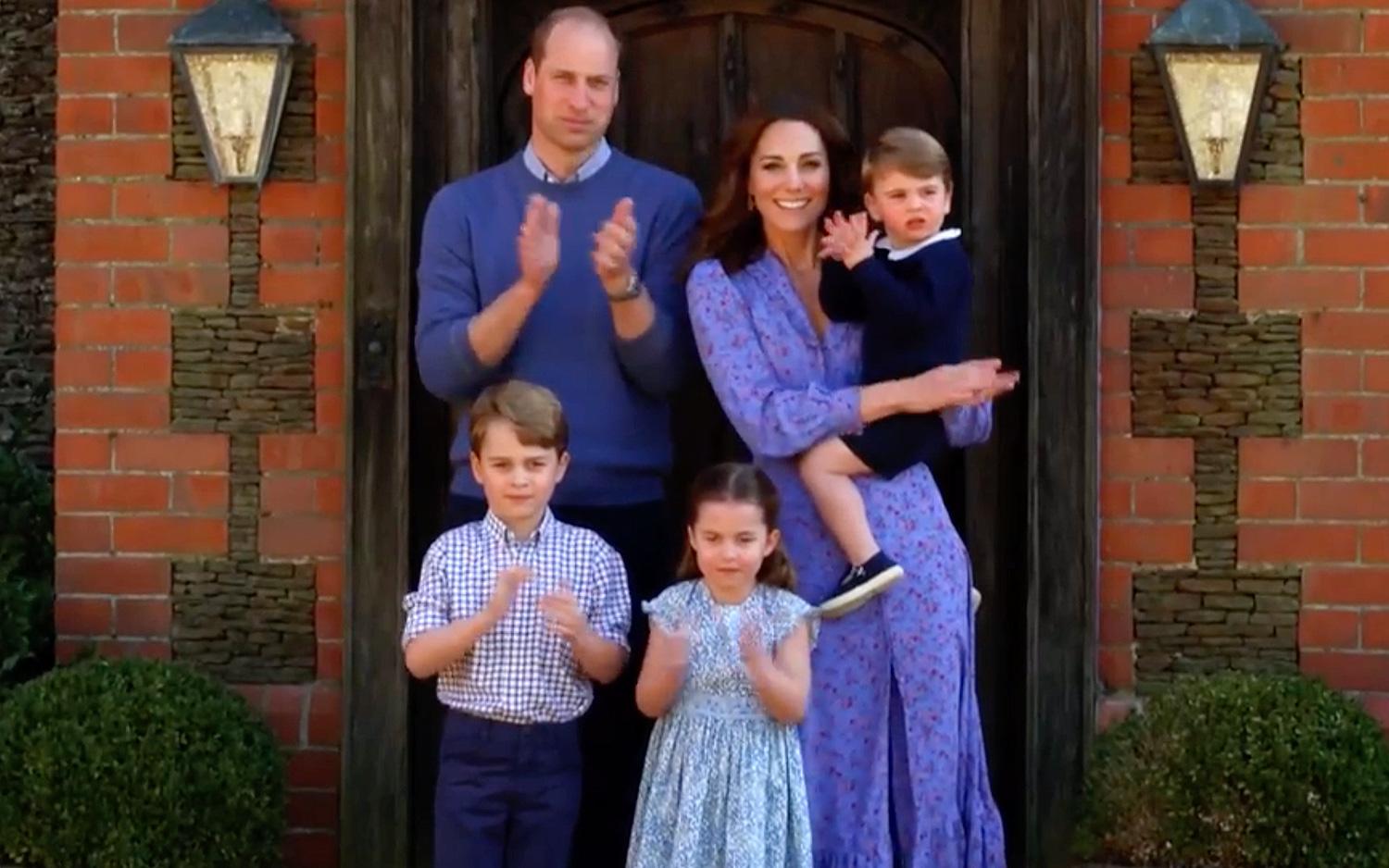 Học cách dạy con của công nương Kate khi trẻ quấy phá