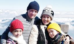 Sau 2 năm ly hôn, Hồng Nhung công khai bạn trai là kiến trúc sư người Đức