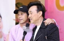 Hoài Linh ngậm ngùi nhớ cố nghệ sĩ Chí Tài lúc nửa đêm