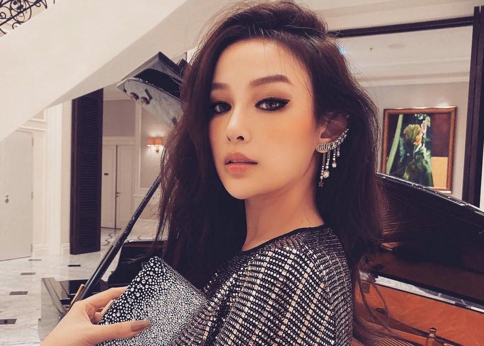 Huyền Baby được chồng đại gia cưng chiều hết nấc từ đưa đi mua sắm, du lịch đến nấu ăn cho