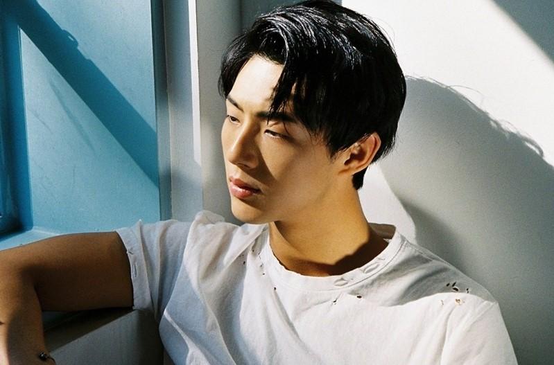 Nam phụ "Người tình ánh trăng" xin lỗi thừa nhận cáo buộc bạo lực học đường, quấy rối tình dục trong quá khứ