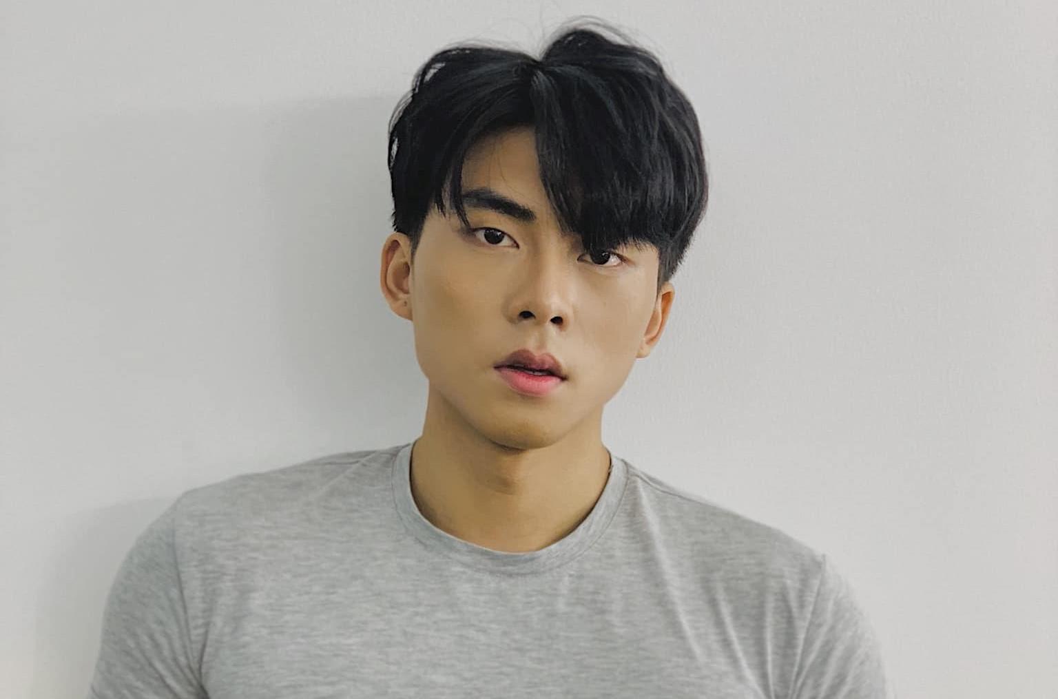 Nam thị vệ "6 múi" đóng cảnh nóng với Denis Đặng là ai?