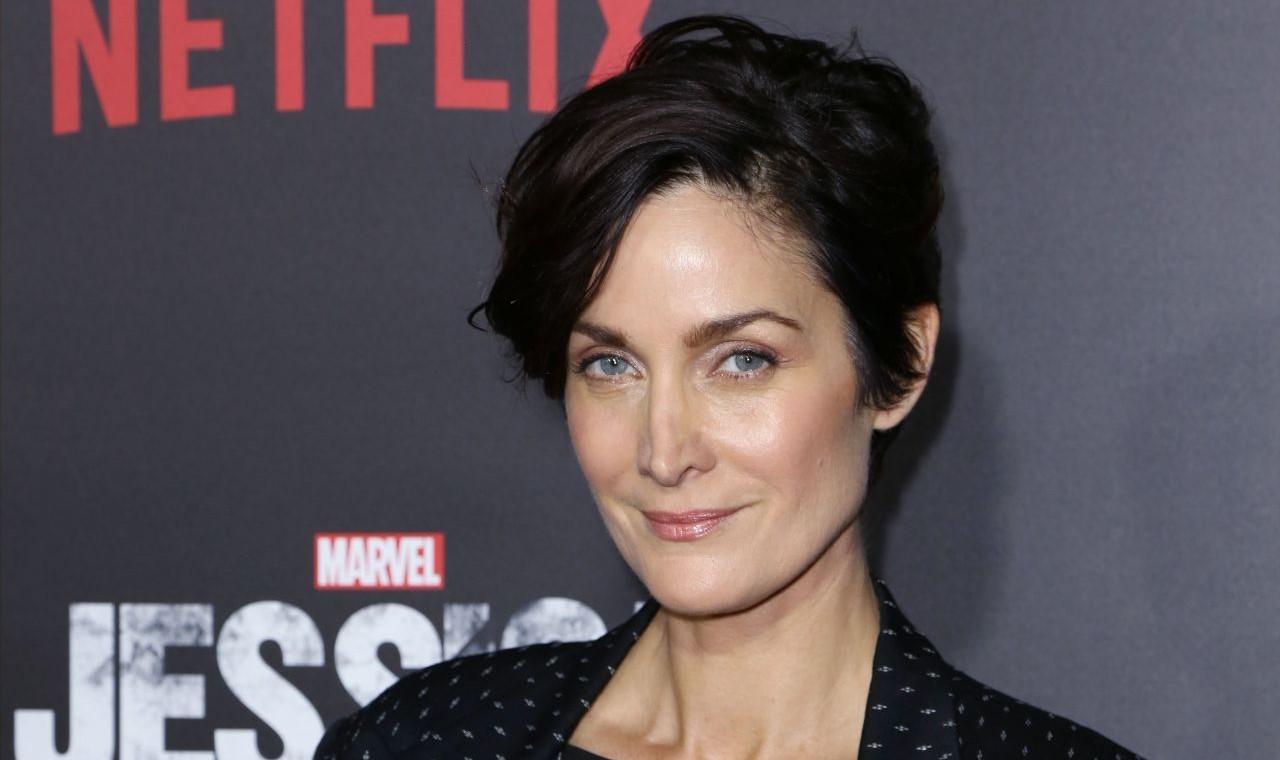 Nữ diễn viên "Ma trận" tiết lộ từng được mời đóng vai cụ bà ở tuổi 40