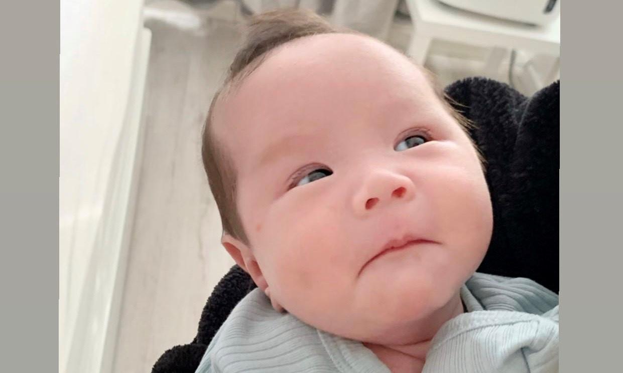 An Nguy khoe ảnh con gái đầu lòng, biểu cảm của cô bé khiến dân tình thích thú