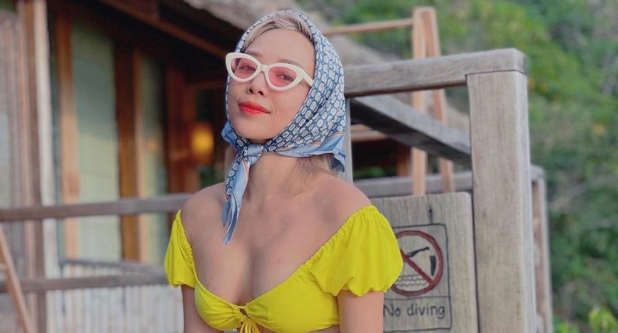 Tóc Tiên khoe thân hình quyến rũ thường ngày, nhưng sao ngày càng giống Hoàng Touliver thế kia