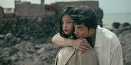 Liên Bỉnh Phát tình tứ ôm bạn diễn làm dấy lên nghi vấn ''phim giả tình thật"