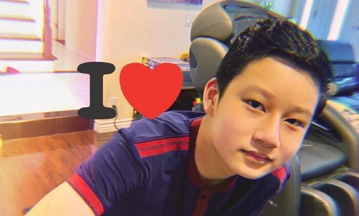 Vẻ ngoài bảnh bao của con trai 14 tuổi nhà Jennifer Phạm và chồng cũ Quang Dũng