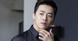 Điều ít biết về giáo sư Hospital Playlist Jo Jung Suk: Được miễn nghĩa vụ quân sự vì nhà nghèo, trở thành "ông hoàng rom-com" và cuộc hôn nhân mỹ mãn với "nữ hoàng nhạc phim"