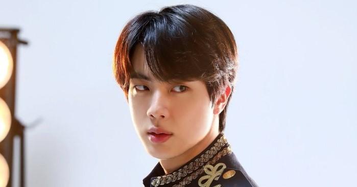 Trước khi trở thành anh cả của nhóm nhạc toàn cầu BTS, Jin từng làm vệ sĩ, phải kết hôn bất đắc dĩ?