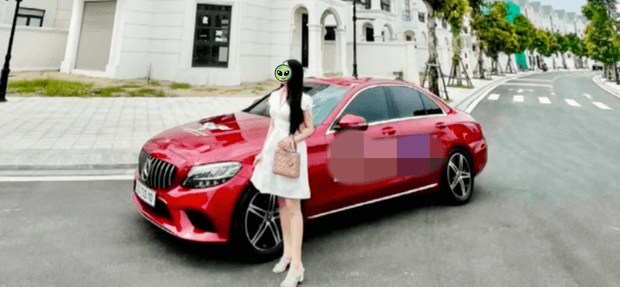 Hot girl tài chính làm clip "đạo lý" gửi những ai nói mình thuê xe làm màu