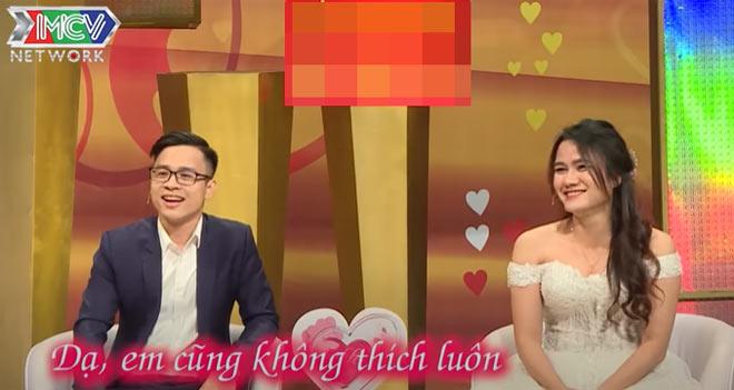 Kể chuyện bạn trai rủ vào nhà nghỉ "trú mưa", cô gái thổ lộ: Em thích lắm