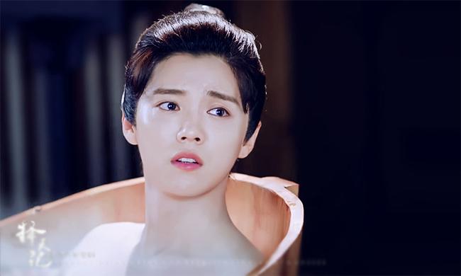 Quảng Điện ra lệnh cấm các nam nghệ sĩ Trung Quốc trang điểm đậm, ẻo lả