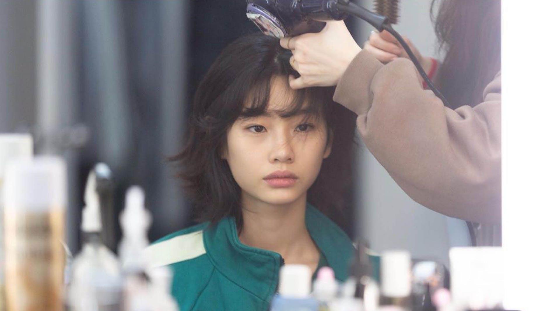 Jung Ho Yeon đạt 4 triệu lượt follow từ sau "Squid Game" nhưng động thái xóa loạt ảnh cũ của cô là tâm điểm