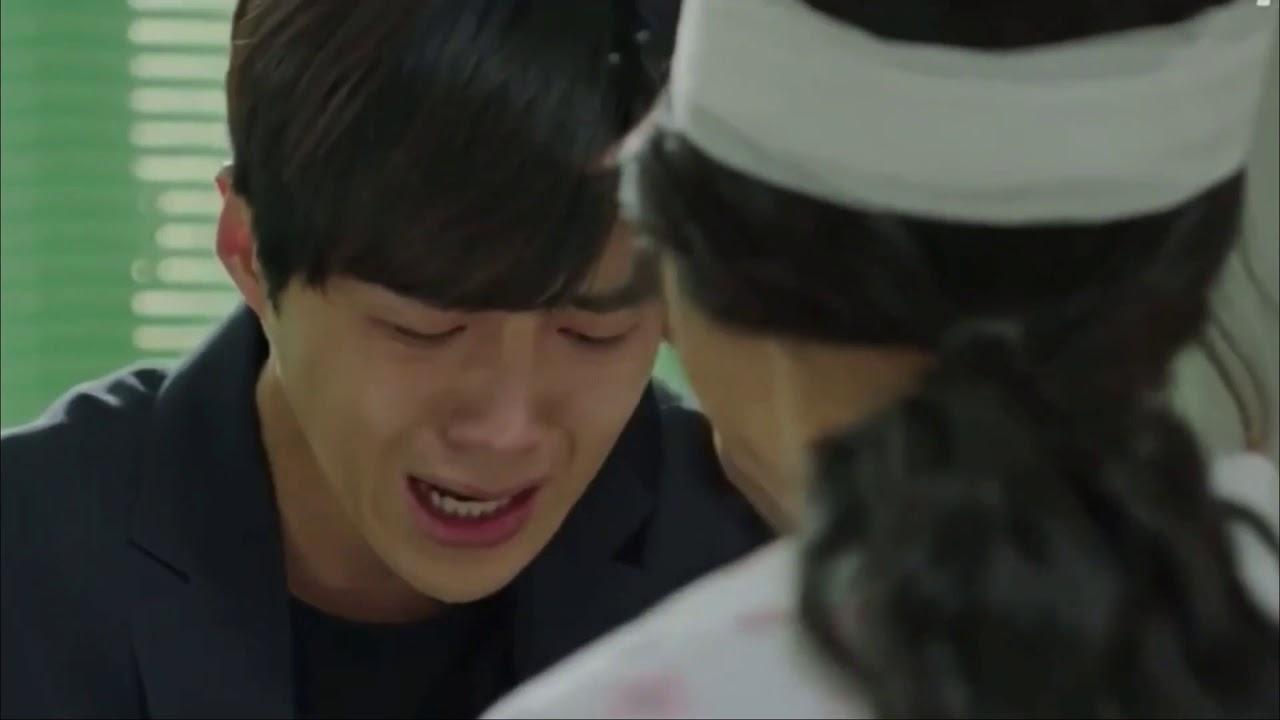 Kim Seon Ho từng quỳ gối 3 tiếng năn nỉ người yêu cũ đừng bỏ mình