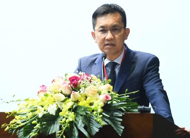 Hồ Nhân là ai? "Cha đẻ" của vaccine Covid-19 Nanocovax, vợ là tiểu thư của gia tộc Sơn Kim