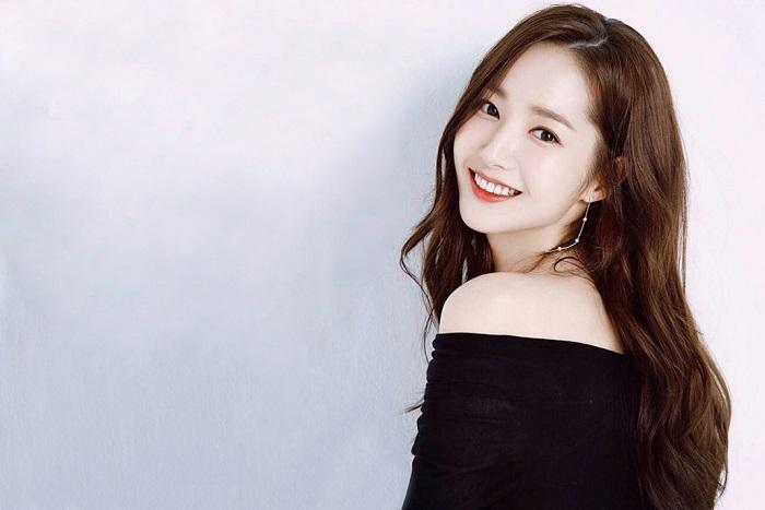 Tử vi ngày 8/10 của 12 con giáp: Sửu xảy ra mâu thuẫn, Dần gặp may mắn