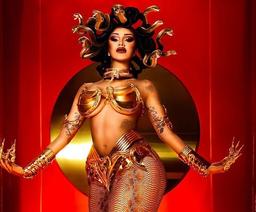 Tạo hình ấn tượng của Justin Bieber và dàn sao trong dịp Halloween