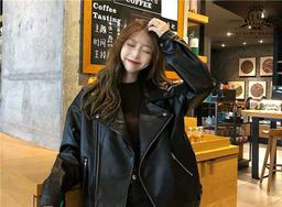 4 kiểu áo khoác mà nàng nên "say goodbye" nếu không muốn ướt sũng trong mùa mưa bão